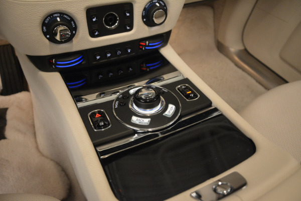 Used 2010 Rolls-Royce Ghost for sale Sold at Alfa Romeo of Greenwich in Greenwich CT 06830 22