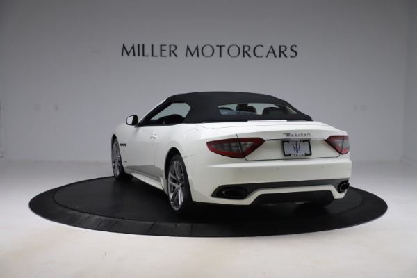 Used 2017 Maserati GranTurismo Convertible Sport for sale Sold at Alfa Romeo of Greenwich in Greenwich CT 06830 17