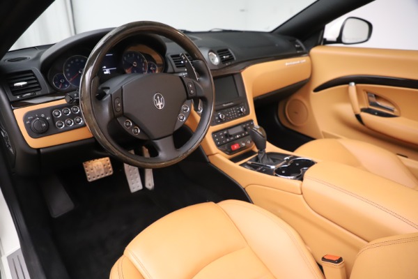 Used 2017 Maserati GranTurismo Convertible Sport for sale Sold at Alfa Romeo of Greenwich in Greenwich CT 06830 23