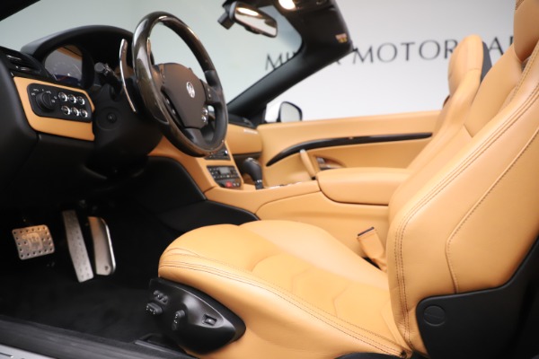 Used 2017 Maserati GranTurismo Convertible Sport for sale Sold at Alfa Romeo of Greenwich in Greenwich CT 06830 24