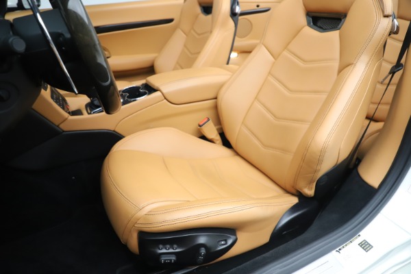 Used 2017 Maserati GranTurismo Convertible Sport for sale Sold at Alfa Romeo of Greenwich in Greenwich CT 06830 25
