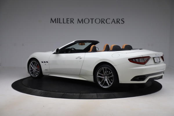 Used 2017 Maserati GranTurismo Convertible Sport for sale Sold at Alfa Romeo of Greenwich in Greenwich CT 06830 4