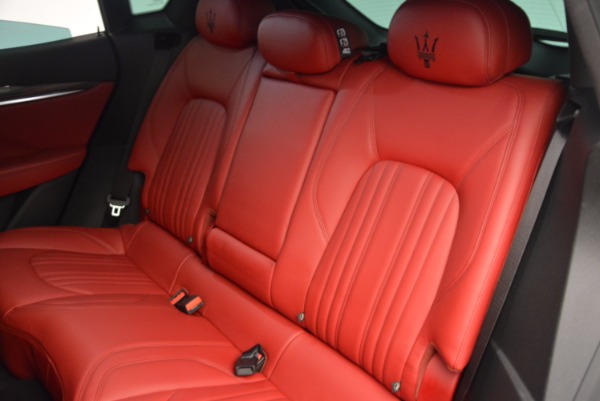 Used 2017 Maserati Levante S Q4 for sale Sold at Alfa Romeo of Greenwich in Greenwich CT 06830 19