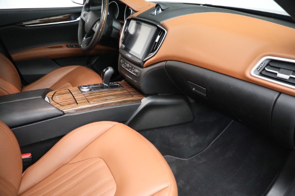 New 2018 Maserati Ghibli S Q4 GranLusso for sale Sold at Alfa Romeo of Greenwich in Greenwich CT 06830 19