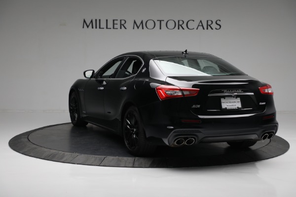 Used 2018 Maserati Ghibli S Q4 Gransport for sale Sold at Alfa Romeo of Greenwich in Greenwich CT 06830 5