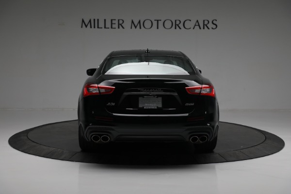 Used 2018 Maserati Ghibli S Q4 Gransport for sale Sold at Alfa Romeo of Greenwich in Greenwich CT 06830 7