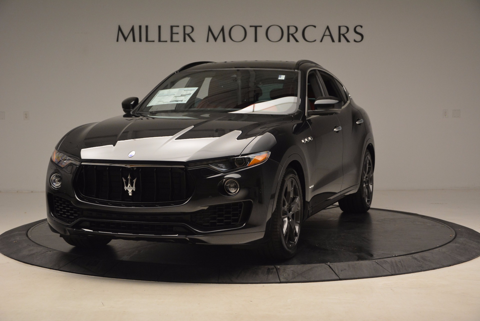 New 2018 Maserati Levante S GranSport for sale Sold at Alfa Romeo of Greenwich in Greenwich CT 06830 1