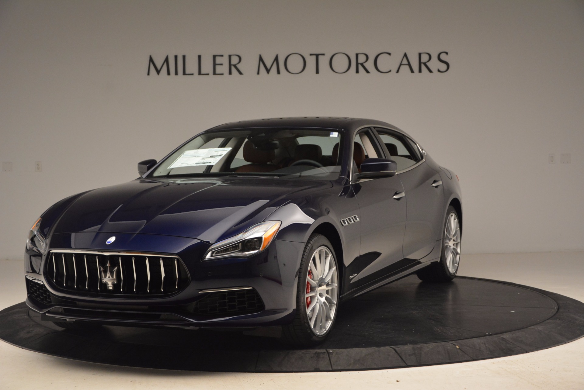 Used 2018 Maserati Quattroporte S Q4 GranLusso for sale Sold at Alfa Romeo of Greenwich in Greenwich CT 06830 1