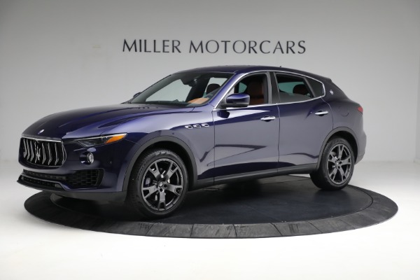 Used 2018 Maserati Levante Q4 for sale Sold at Alfa Romeo of Greenwich in Greenwich CT 06830 2