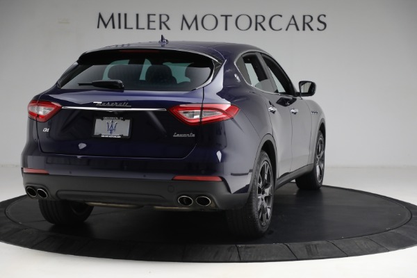 Used 2018 Maserati Levante Q4 for sale Sold at Alfa Romeo of Greenwich in Greenwich CT 06830 7