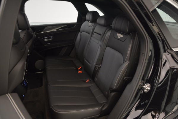 Used 2018 Bentley Bentayga Onyx Edition for sale Sold at Alfa Romeo of Greenwich in Greenwich CT 06830 24