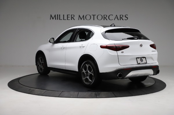 Used 2018 Alfa Romeo Stelvio Q4 for sale Sold at Alfa Romeo of Greenwich in Greenwich CT 06830 5