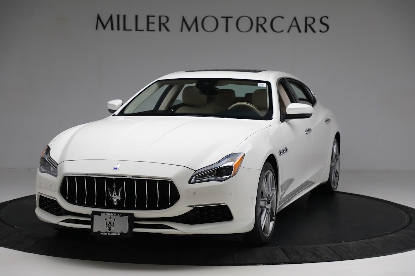 Used 2018 Maserati Quattroporte S Q4 GranLusso for sale Sold at Alfa Romeo of Greenwich in Greenwich CT 06830 1