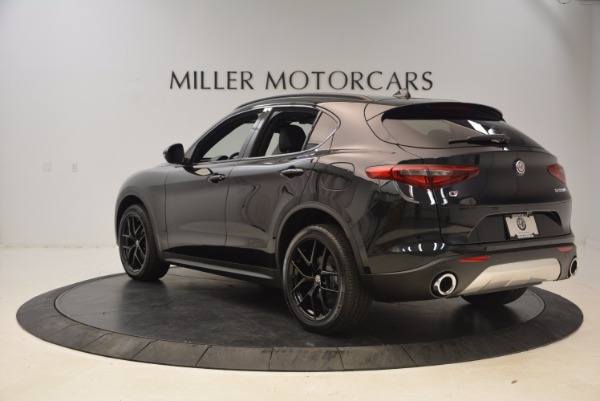 New 2018 Alfa Romeo Stelvio Ti Sport Q4 for sale Sold at Alfa Romeo of Greenwich in Greenwich CT 06830 5