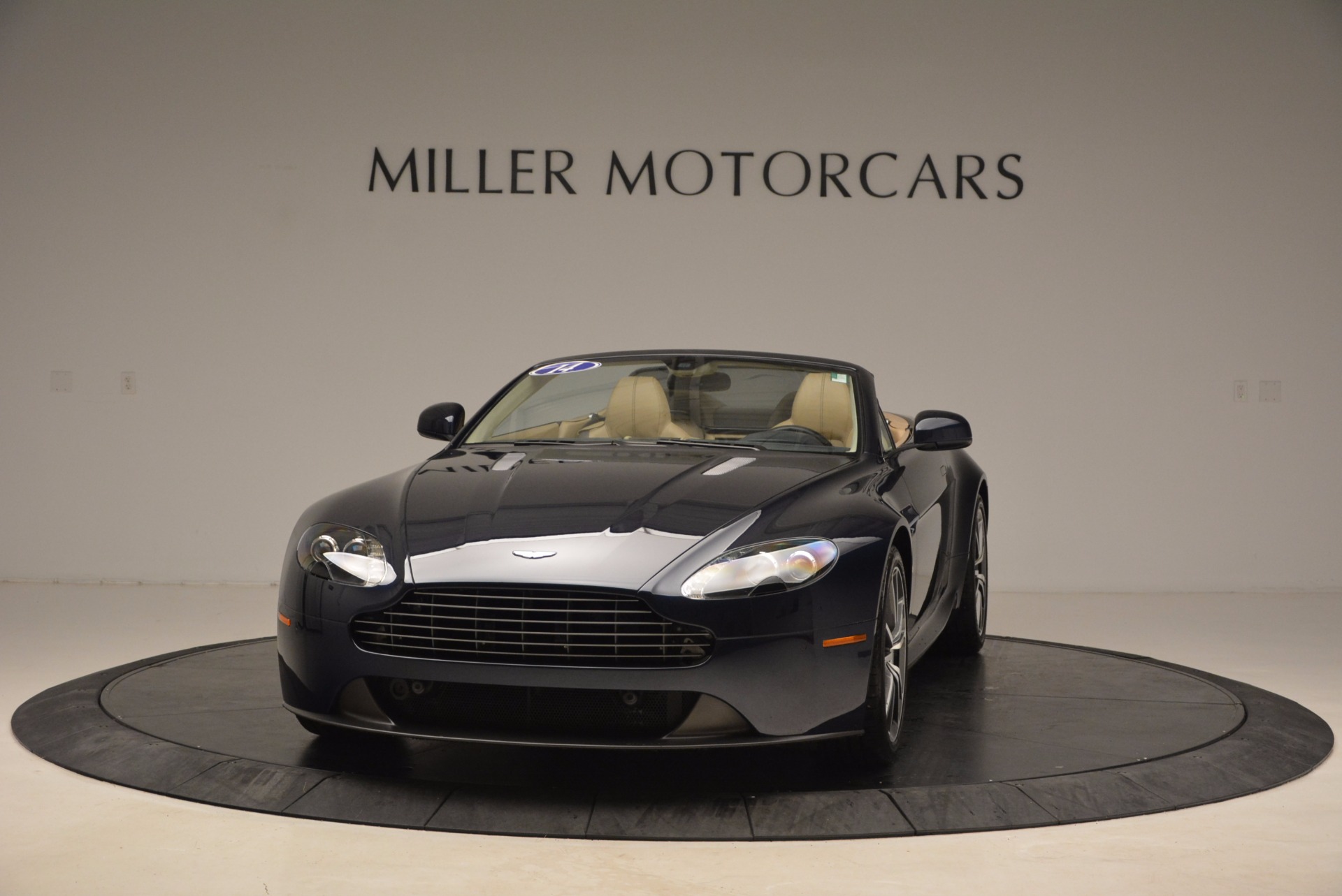 Used 2014 Aston Martin V8 Vantage Roadster for sale Sold at Alfa Romeo of Greenwich in Greenwich CT 06830 1