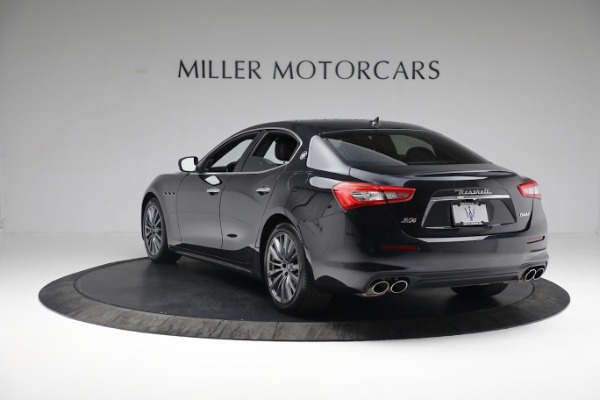 Used 2018 Maserati Ghibli S Q4 for sale Sold at Alfa Romeo of Greenwich in Greenwich CT 06830 3