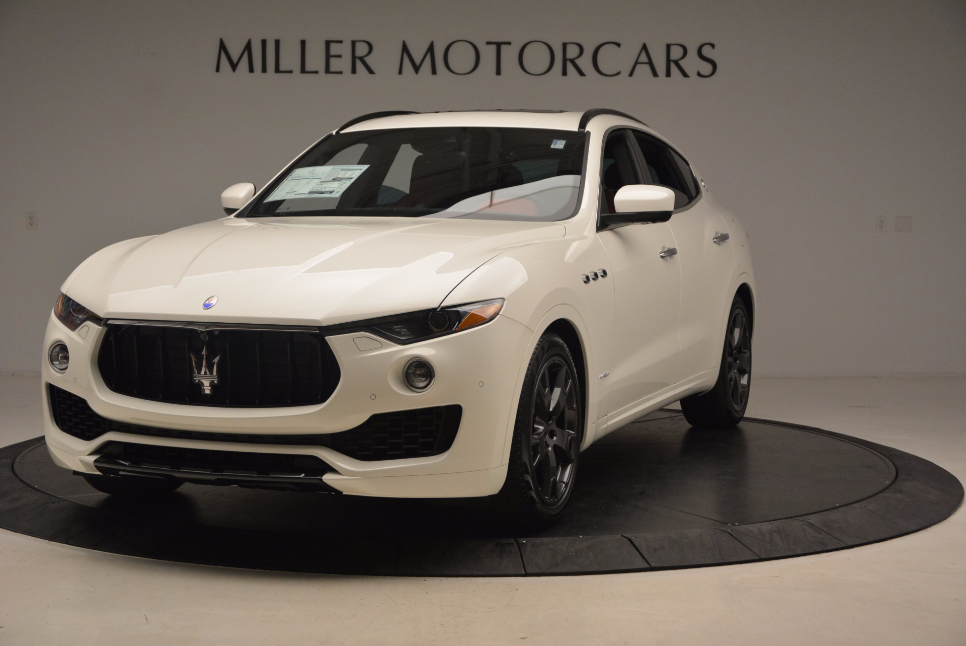 New 2018 Maserati Levante Q4 GranLusso for sale Sold at Alfa Romeo of Greenwich in Greenwich CT 06830 1