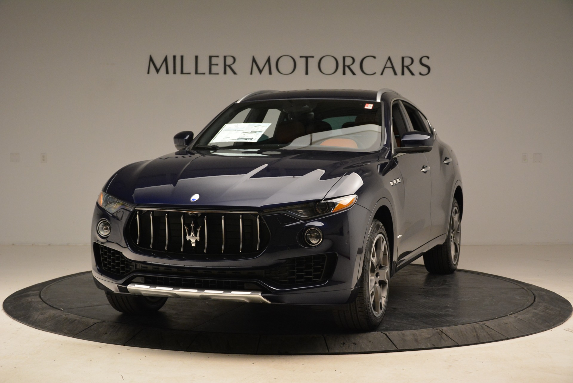 New 2018 Maserati Levante Q4 GranLusso for sale Sold at Alfa Romeo of Greenwich in Greenwich CT 06830 1