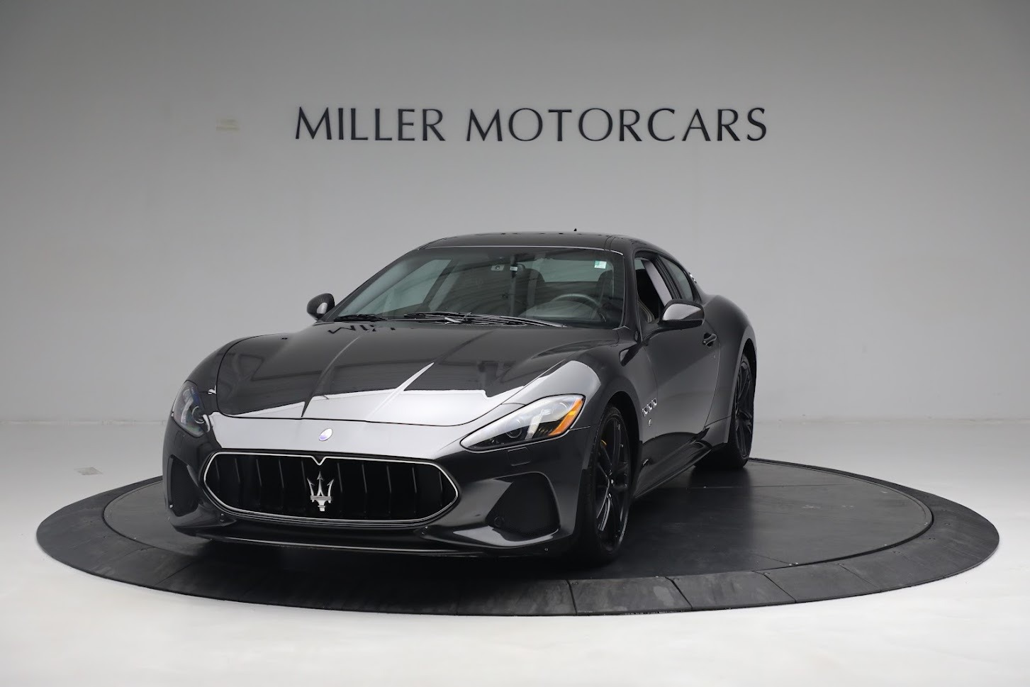 Used 2018 Maserati GranTurismo Sport for sale $86,900 at Alfa Romeo of Greenwich in Greenwich CT 06830 1