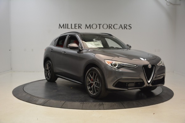 New 2018 Alfa Romeo Stelvio Ti Sport Q4 for sale Sold at Alfa Romeo of Greenwich in Greenwich CT 06830 11