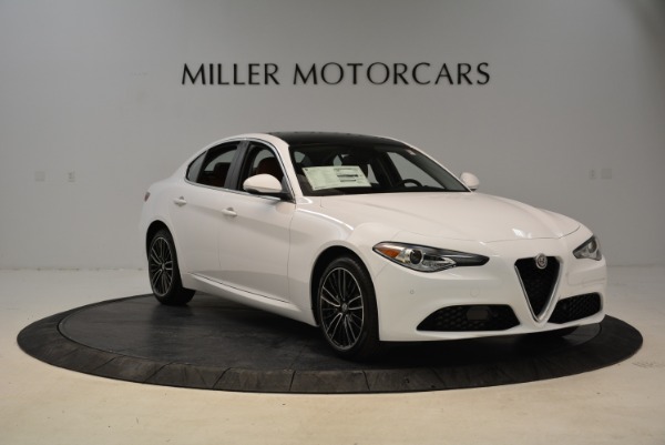 New 2018 Alfa Romeo Giulia Ti Lusso Q4 for sale Sold at Alfa Romeo of Greenwich in Greenwich CT 06830 11