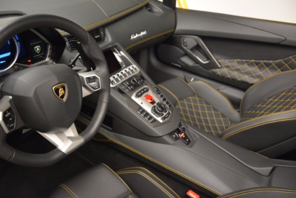 Used 2015 Lamborghini Aventador LP 700-4 Roadster for sale Sold at Alfa Romeo of Greenwich in Greenwich CT 06830 19