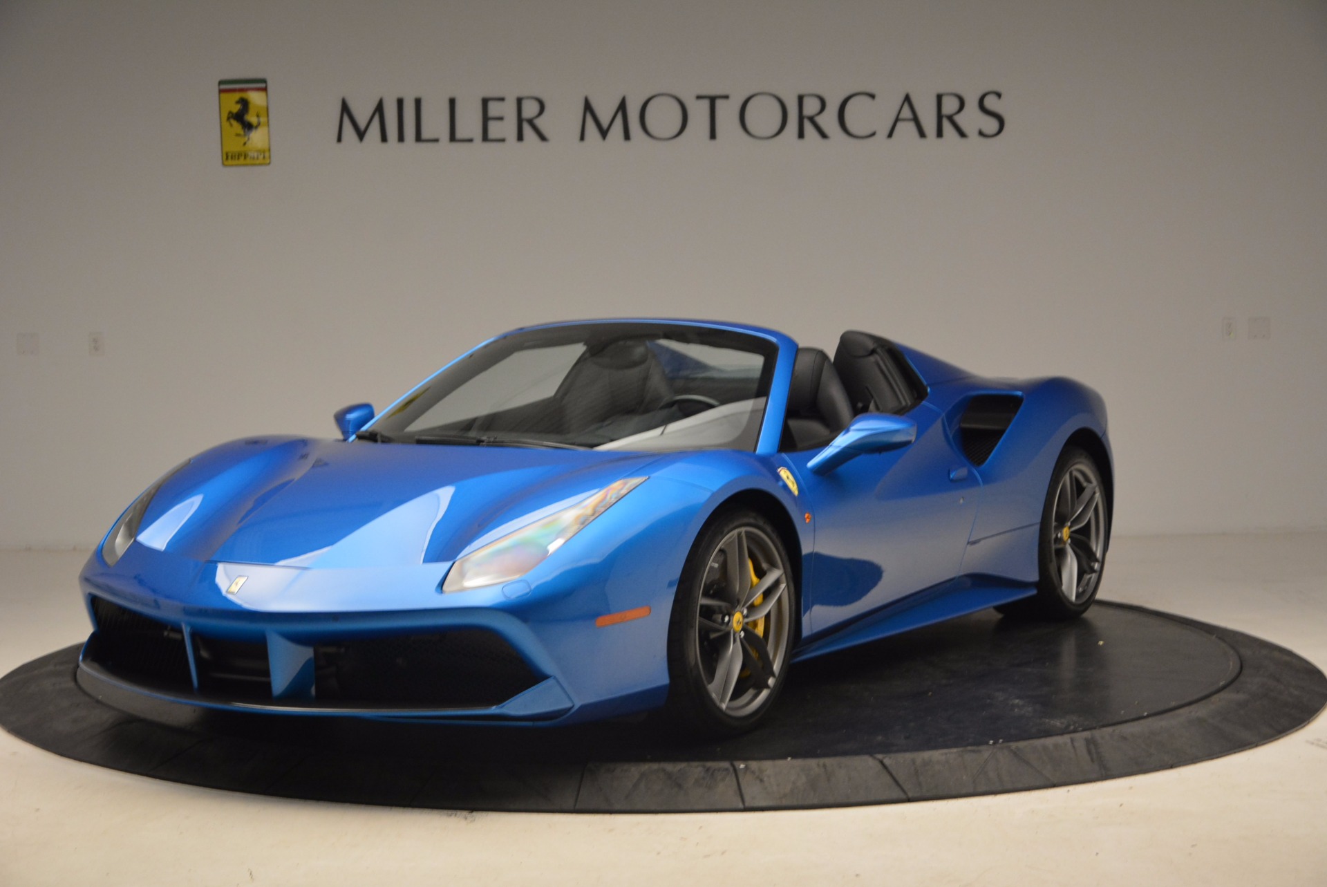 Used 2017 Ferrari 488 Spider for sale Sold at Alfa Romeo of Greenwich in Greenwich CT 06830 1