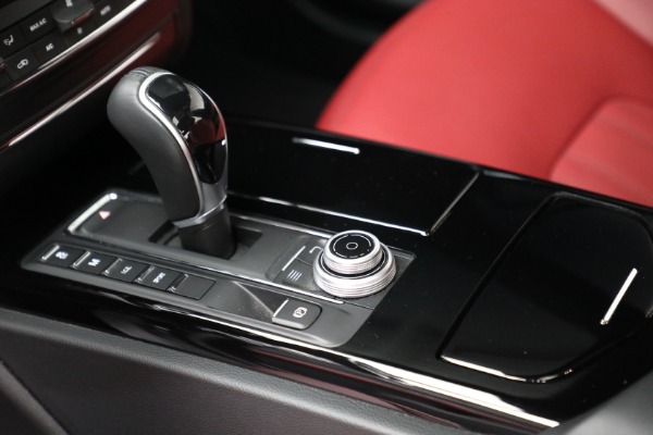 Used 2018 Maserati Ghibli S Q4 GranLusso for sale Sold at Alfa Romeo of Greenwich in Greenwich CT 06830 18