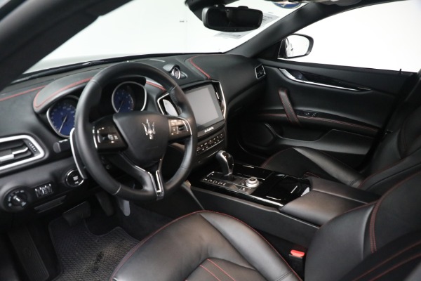 Used 2018 Maserati Ghibli S Q4 for sale $37,900 at Alfa Romeo of Greenwich in Greenwich CT 06830 13