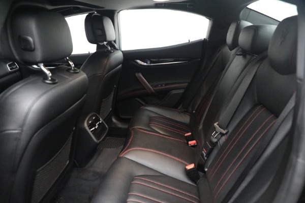 Used 2018 Maserati Ghibli S Q4 for sale $37,900 at Alfa Romeo of Greenwich in Greenwich CT 06830 19
