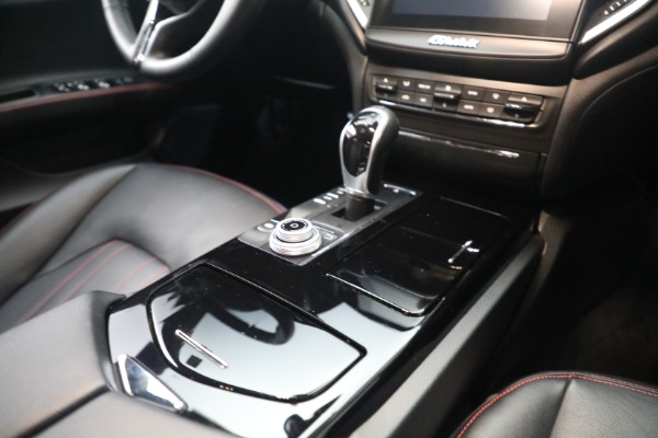 Used 2018 Maserati Ghibli S Q4 for sale $37,900 at Alfa Romeo of Greenwich in Greenwich CT 06830 25