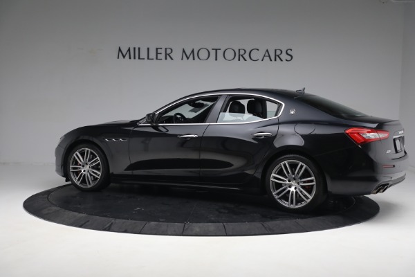 Used 2018 Maserati Ghibli S Q4 for sale Sold at Alfa Romeo of Greenwich in Greenwich CT 06830 3