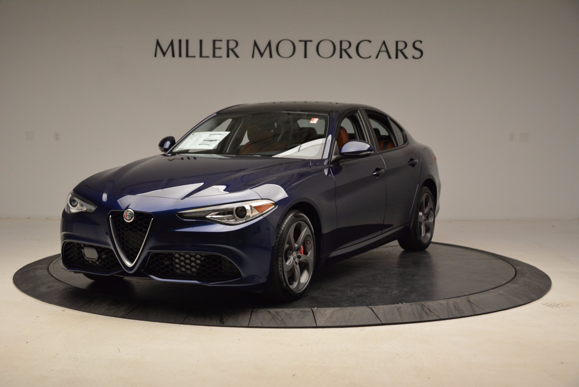 New 2018 Alfa Romeo Giulia Sport Q4 for sale Sold at Alfa Romeo of Greenwich in Greenwich CT 06830 1