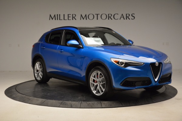 New 2018 Alfa Romeo Stelvio Ti Sport Q4 for sale Sold at Alfa Romeo of Greenwich in Greenwich CT 06830 11