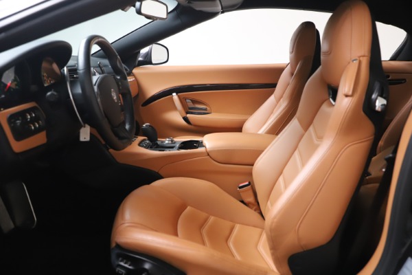 Used 2018 Maserati GranTurismo Sport Convertible for sale $109,900 at Alfa Romeo of Greenwich in Greenwich CT 06830 20