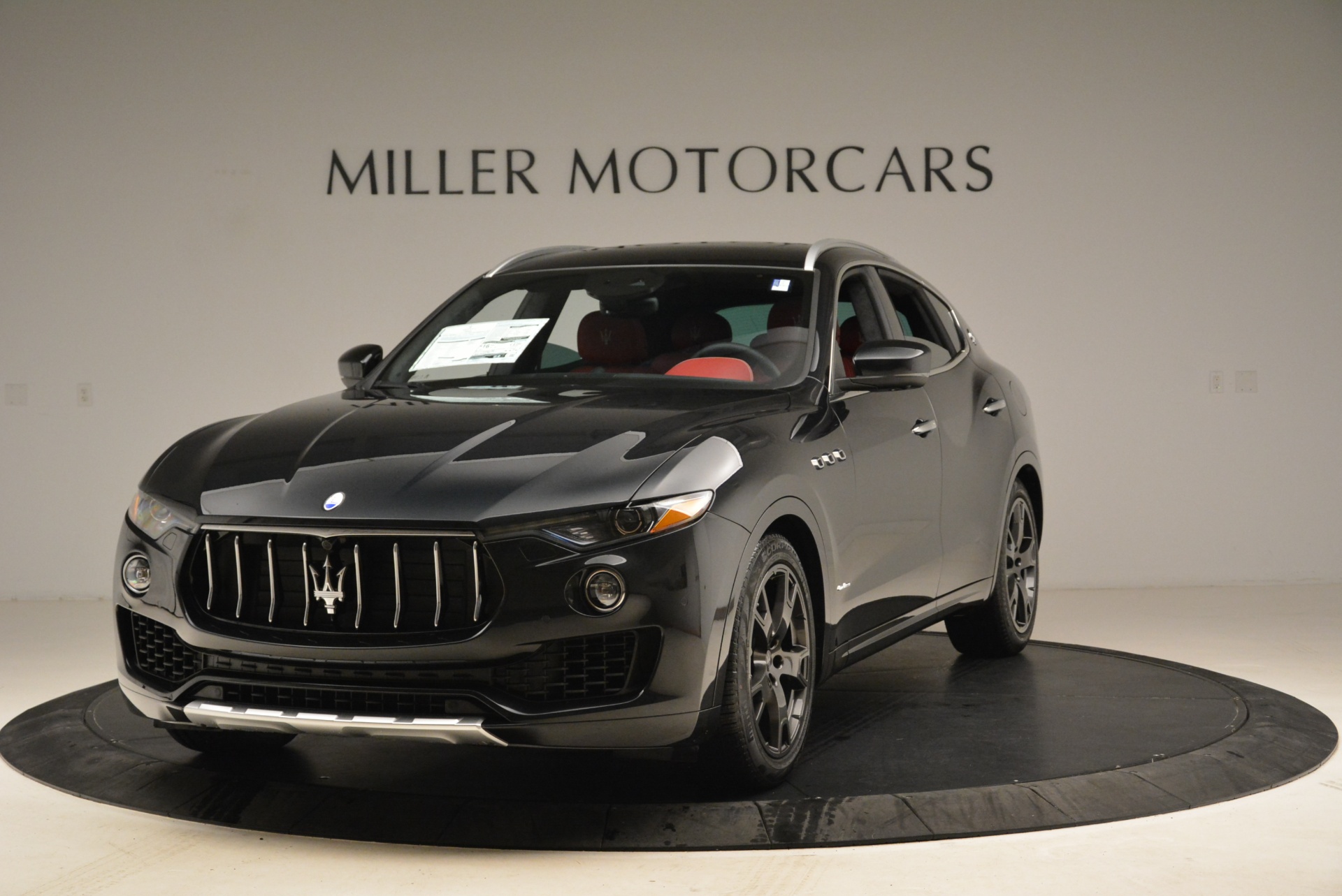 New 2018 Maserati Levante Q4 GranLusso for sale Sold at Alfa Romeo of Greenwich in Greenwich CT 06830 1