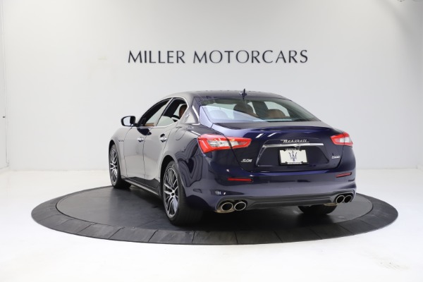 Used 2018 Maserati Ghibli S Q4 for sale Sold at Alfa Romeo of Greenwich in Greenwich CT 06830 5