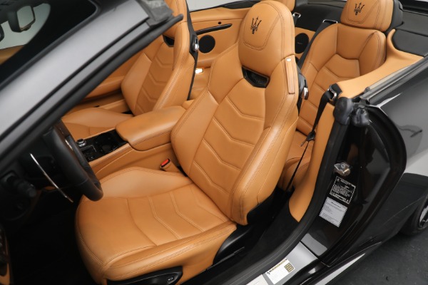 Used 2018 Maserati GranTurismo MC Convertible for sale $116,900 at Alfa Romeo of Greenwich in Greenwich CT 06830 21