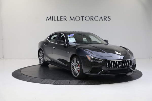 Used 2018 Maserati Ghibli SQ4 GranSport for sale $52,900 at Alfa Romeo of Greenwich in Greenwich CT 06830 15
