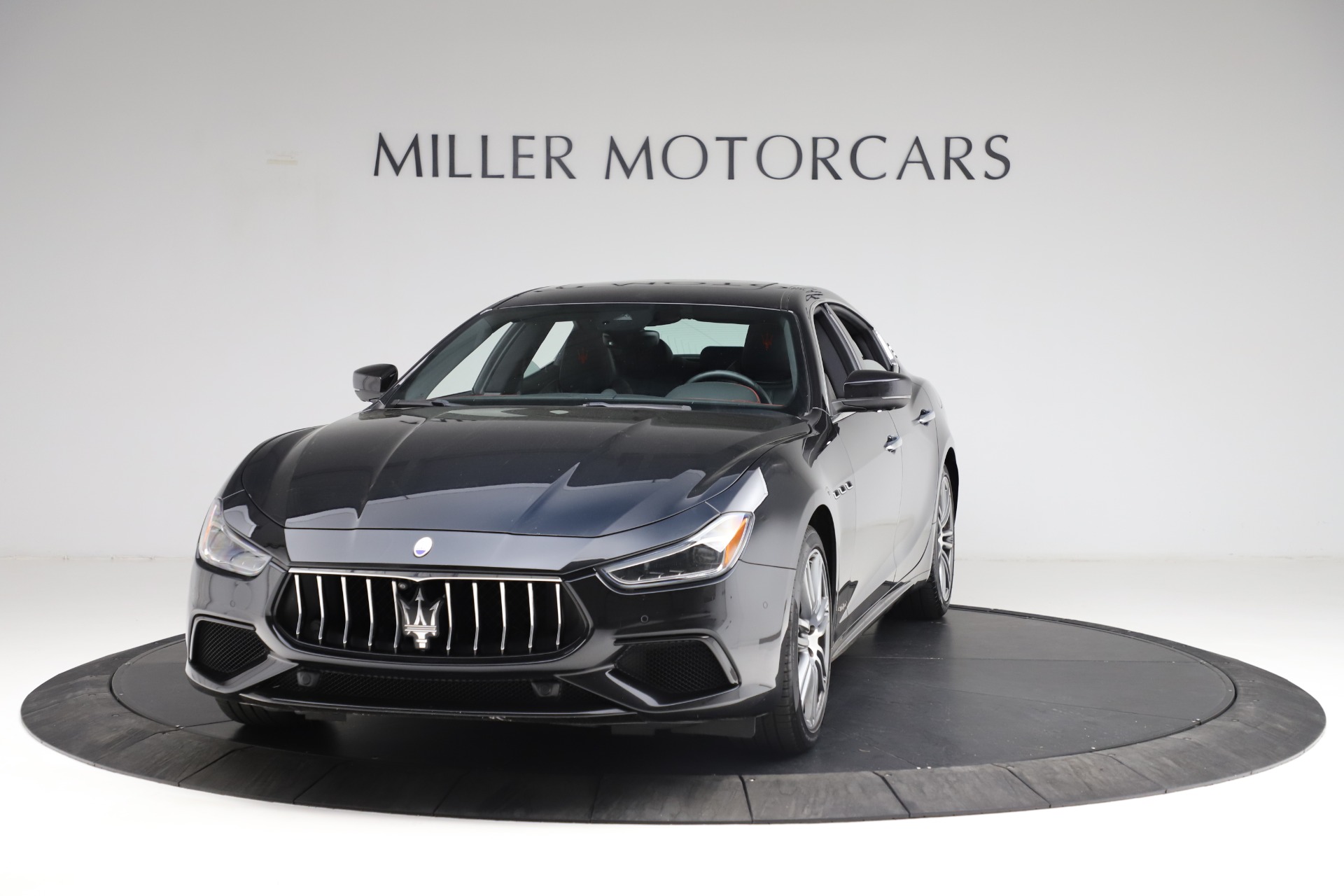 Used 2018 Maserati Ghibli S Q4 Gransport for sale Sold at Alfa Romeo of Greenwich in Greenwich CT 06830 1
