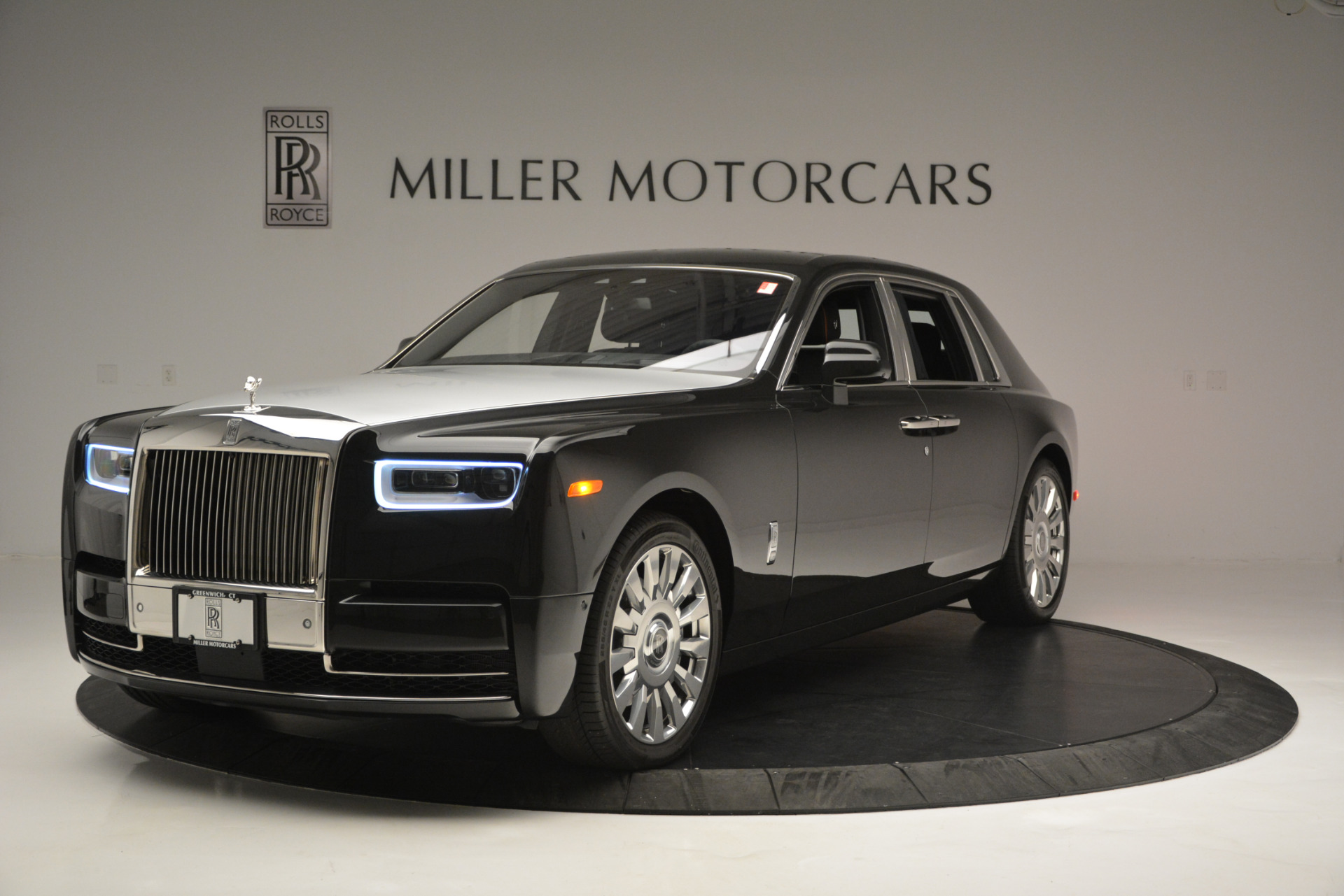 Used 2018 Rolls-Royce Phantom for sale Sold at Alfa Romeo of Greenwich in Greenwich CT 06830 1