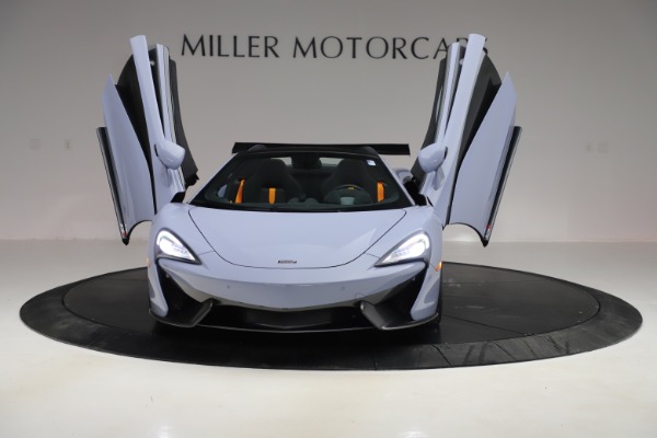 Used 2018 McLaren 570S Spider for sale Sold at Alfa Romeo of Greenwich in Greenwich CT 06830 17