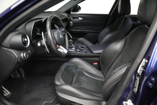 Used 2018 Alfa Romeo Giulia Quadrifoglio for sale Sold at Alfa Romeo of Greenwich in Greenwich CT 06830 14