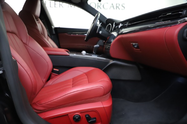 Used 2018 Maserati Quattroporte S Q4 GranSport for sale $67,900 at Alfa Romeo of Greenwich in Greenwich CT 06830 23
