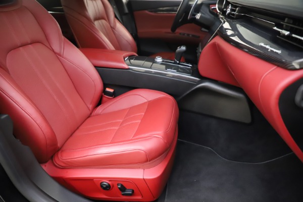 Used 2018 Maserati Quattroporte S Q4 GranSport for sale $67,900 at Alfa Romeo of Greenwich in Greenwich CT 06830 24