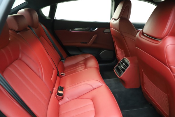 Used 2018 Maserati Quattroporte S Q4 GranSport for sale $67,900 at Alfa Romeo of Greenwich in Greenwich CT 06830 27