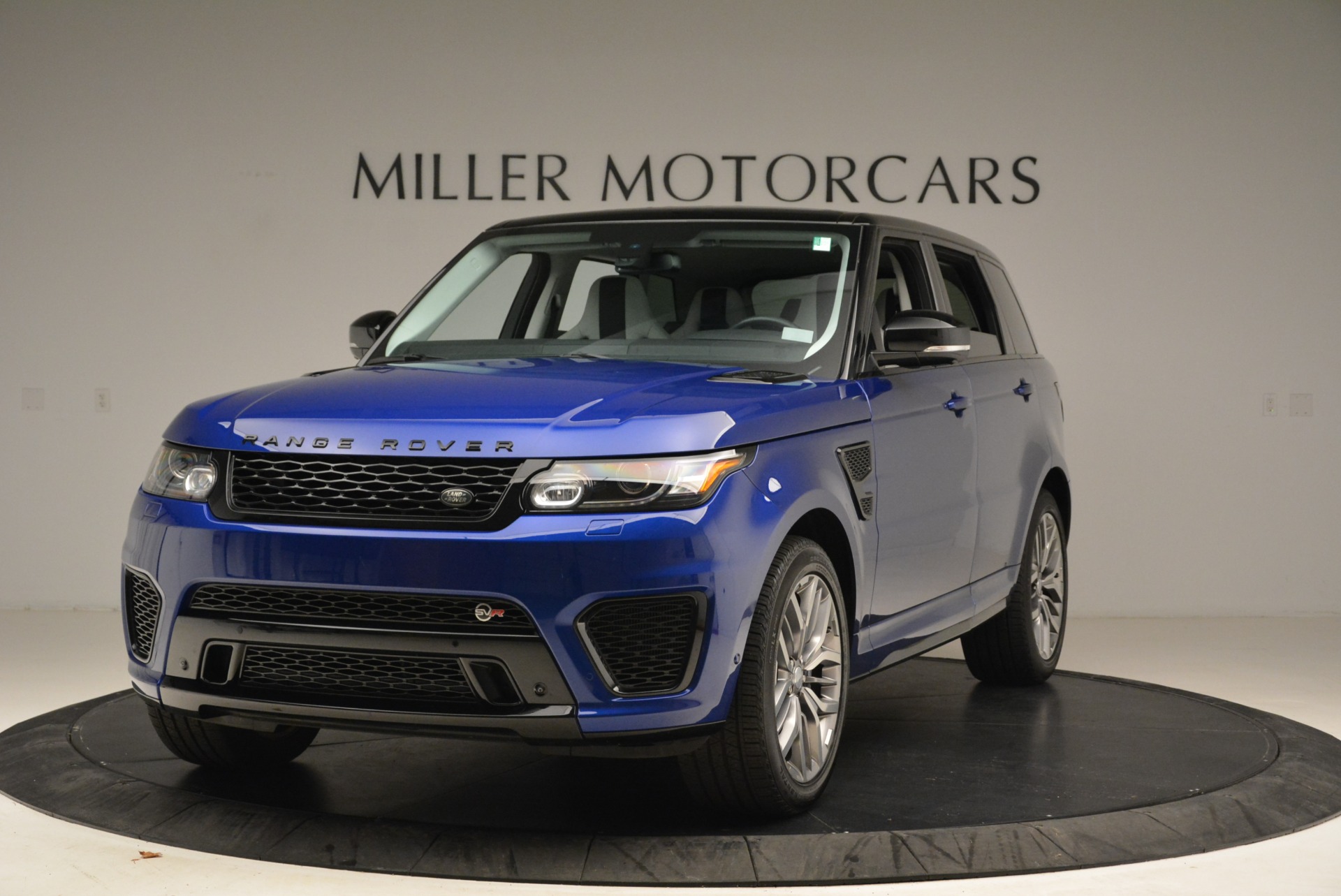 Used 2015 Land Rover Range Rover Sport SVR for sale Sold at Alfa Romeo of Greenwich in Greenwich CT 06830 1