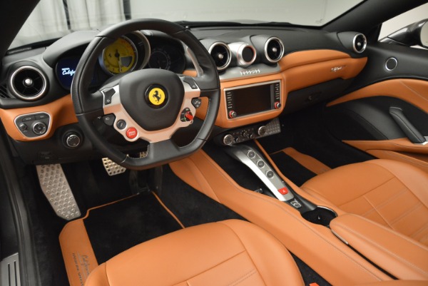 Used 2017 Ferrari California T Handling Speciale for sale Sold at Alfa Romeo of Greenwich in Greenwich CT 06830 25