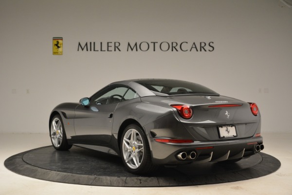 Used 2016 Ferrari California T for sale Sold at Alfa Romeo of Greenwich in Greenwich CT 06830 17