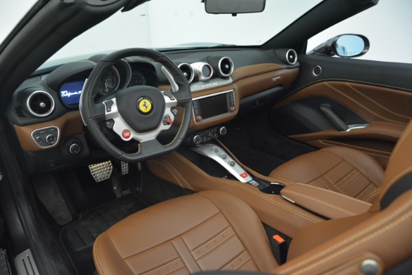 Used 2016 Ferrari California T for sale Sold at Alfa Romeo of Greenwich in Greenwich CT 06830 25